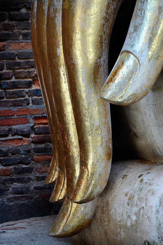 detail-of-buddha-statue-nicolas-jouhet