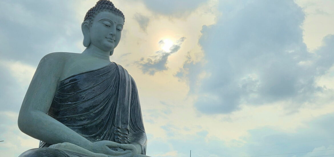 Tôn Tượng Phật, Bồ Tát Lộ Thiên – Chốn Lòng Người Lắng Lại