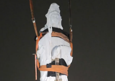 Ngày cung thỉnh Tôn tượng Quán Thế Âm lộ thiên về chùa (12/03/2025)