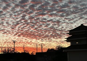 Mây trời giao sắc, lòng người an tịnh